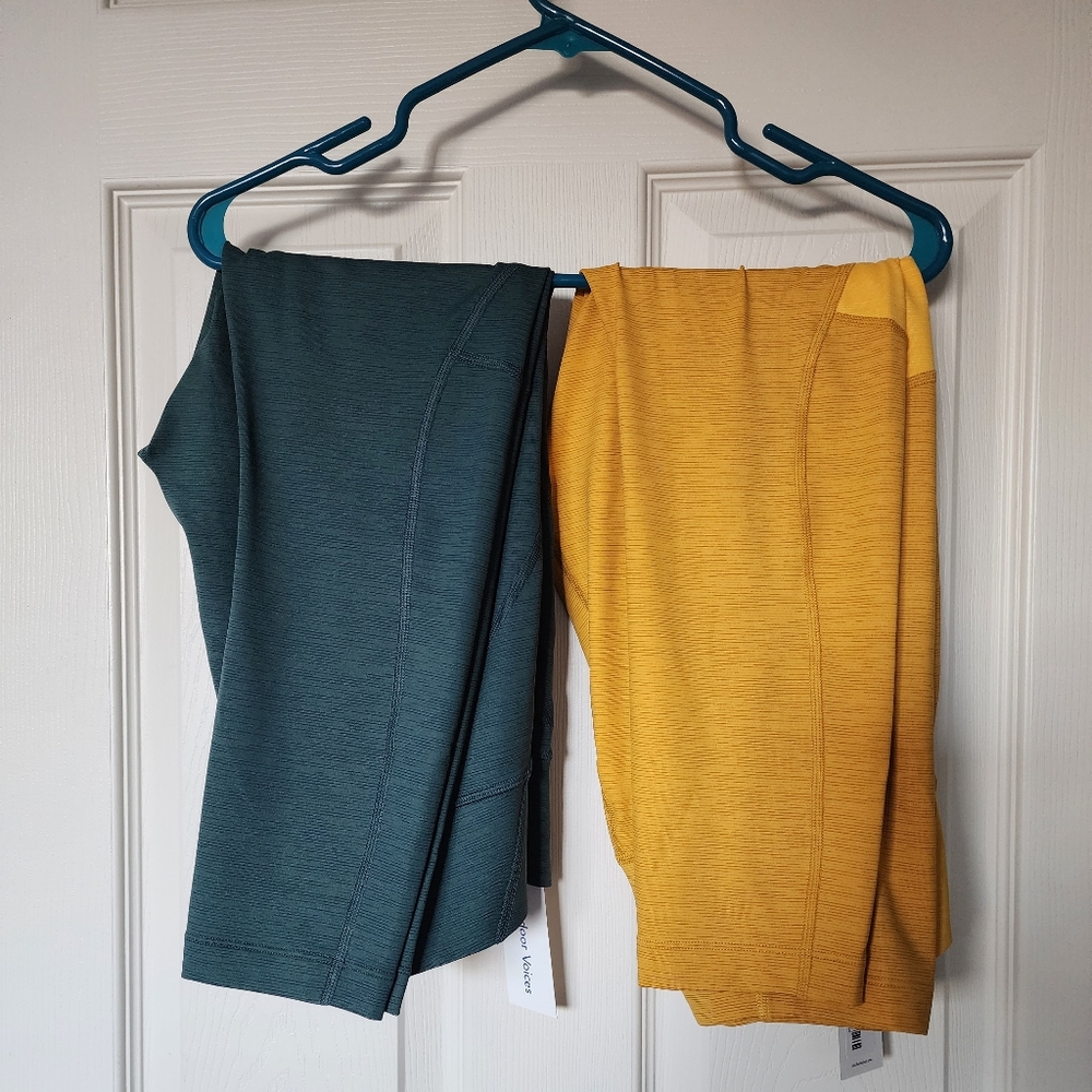 Bundle of 2 Outdoor Voices 3/4 Core Leggings, Size M